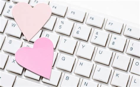Wejdź na niesamowicie popularne randkowe portale - możesz wyszukać drugą połówkę w sieci internetowej!Jeśli marzysz, żeby odszukać miłość swojego życia przez Internet, zobacz nasz serwis z randkami!