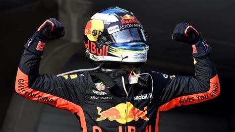 Daniel Ricciardo wygrał na włoskiej ziemi, a Norris zajął drugą pozycję! Imponujące rozstrzygnięcie i wypadek głównych faworytów w trakcie wyścigu GP Monzy!